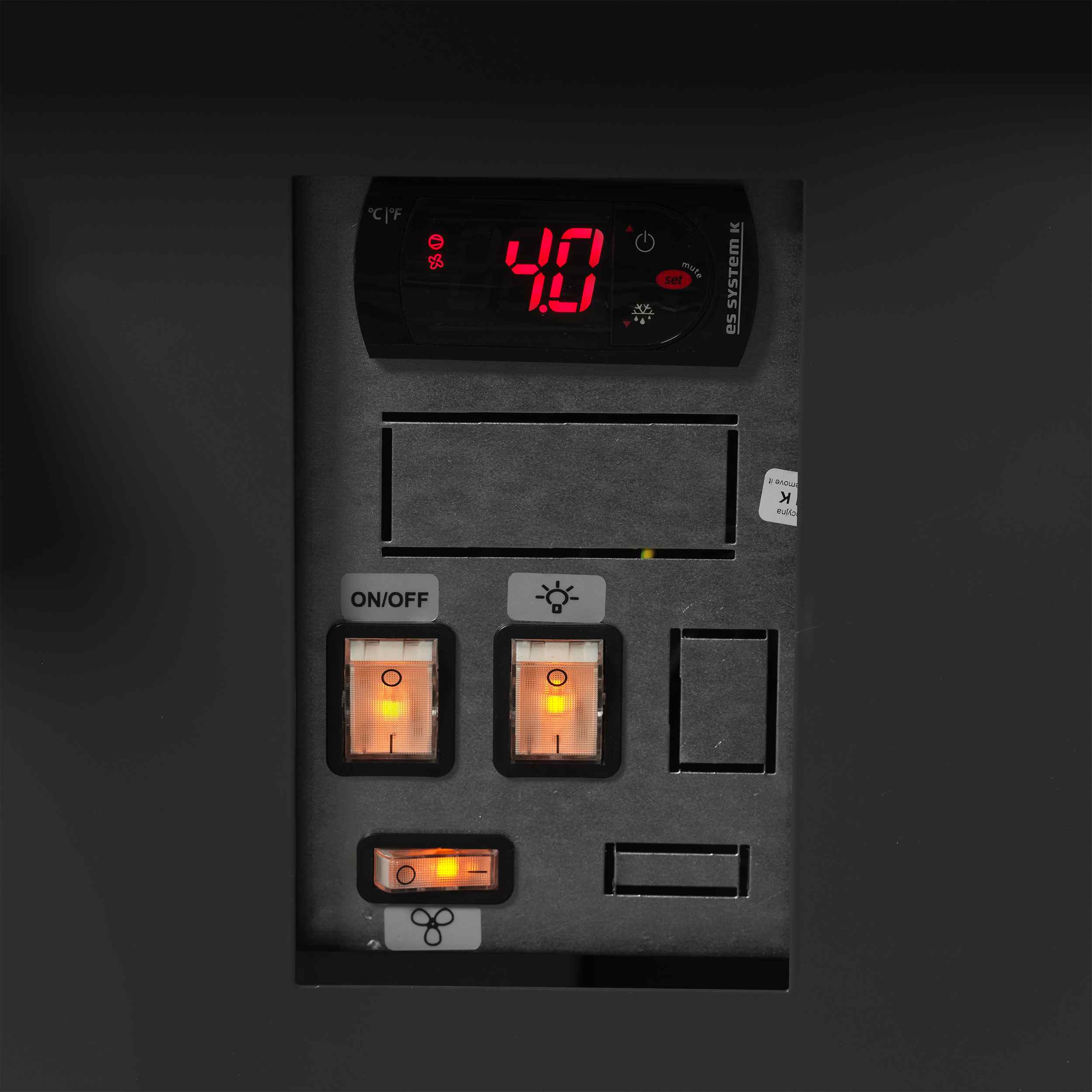 Vitrine de service ventilée professionnelle grise RAL7015 positive réserve 469 l 1660 mm - SOCB18782A - Tefcold en cuisine professionnelle